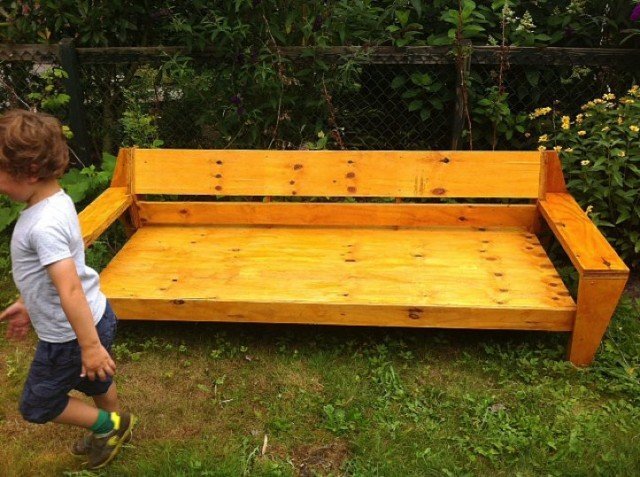 Photo DIY outdoor sofa 'Yelmo' by