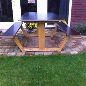 DIY design picnic table 'Ordesa' made by