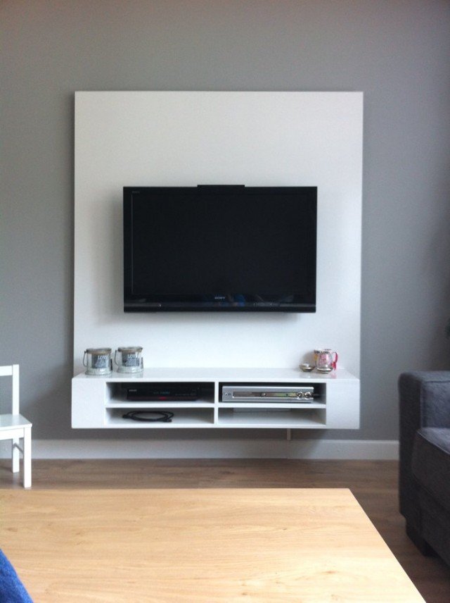 DIY floating TV cabinet 'Penelope' made by