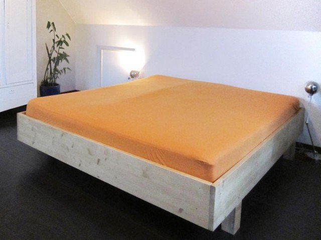 Photo DIY double bed 'Azobe' by