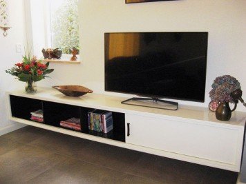 DIY floating TV cabinet 'ArturoXL' made by