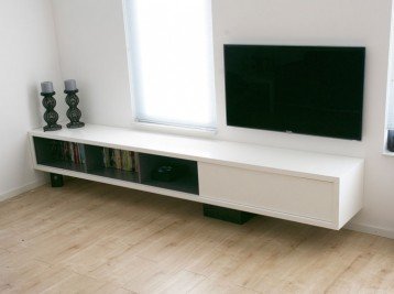 DIY floating TV cabinet 'ArturoXL' made by