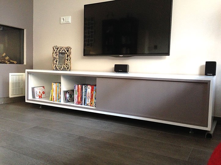 DIY floating TV cabinet 'ArturoXL' made by
