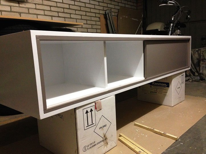 DIY floating TV cabinet 'ArturoXL' made by