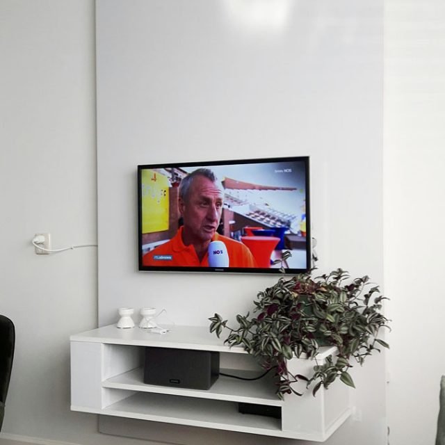 TV-stand-Penelope-by Wim-S