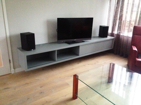 DIY floating TV cabinet 'ArturoXL' made by