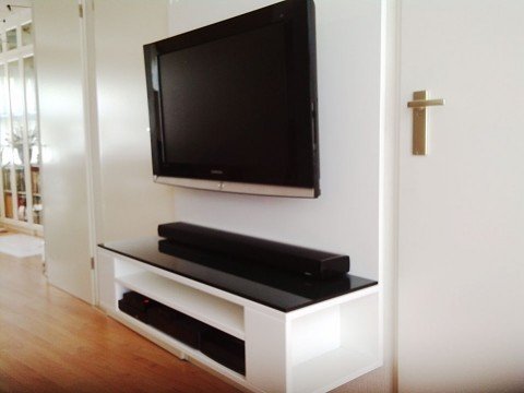 Photo DIY TV cabinet 'Penelope' by