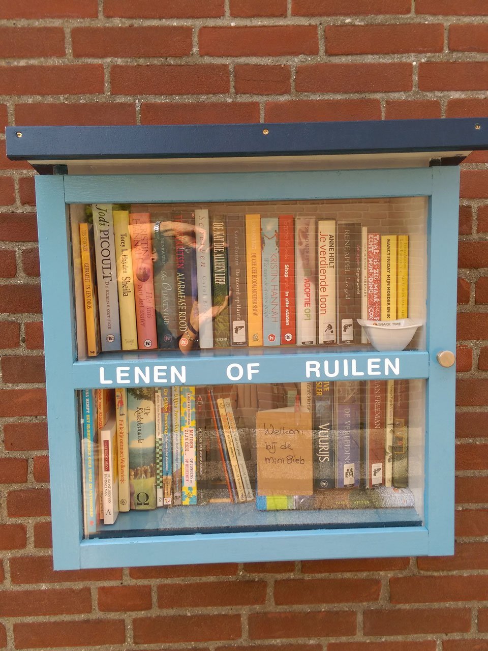 Image DIY little free library 'Libros' by