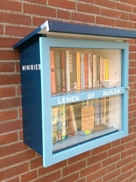 Image DIY little free library 'Libros' by