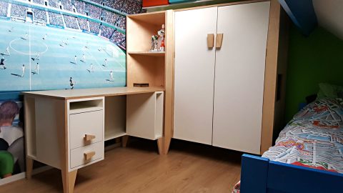 DIY desk by Jan