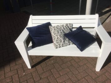 DIY-lounge-sofa-Yelmo-by-Irma