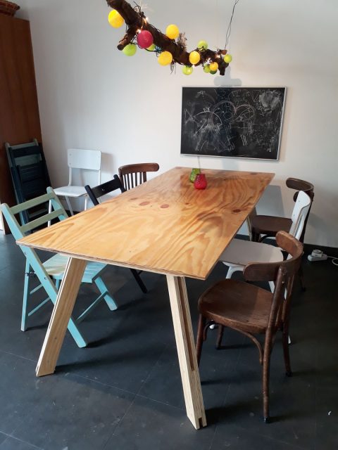 Table Teruel made by Marloes of underlayment