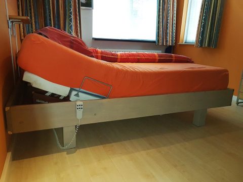 DIY Build it yourself Bed Azobe by Herman