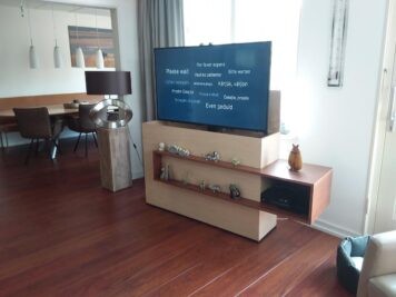 DIY TV-cabinet-Astor-built by-Frank